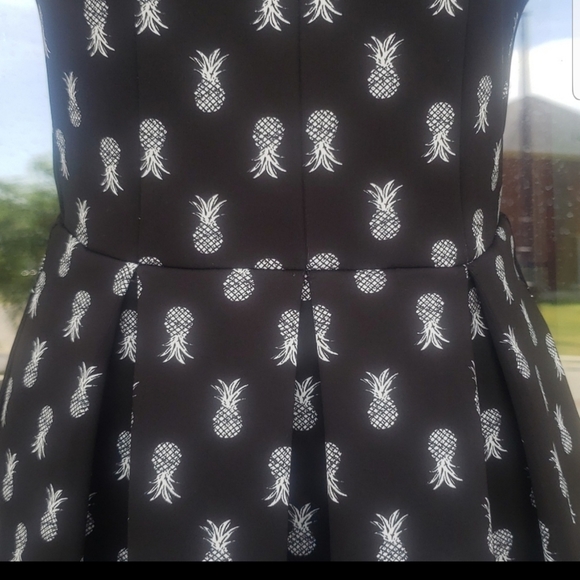 Hollister szS pineapple dress - Picture 4 of 7